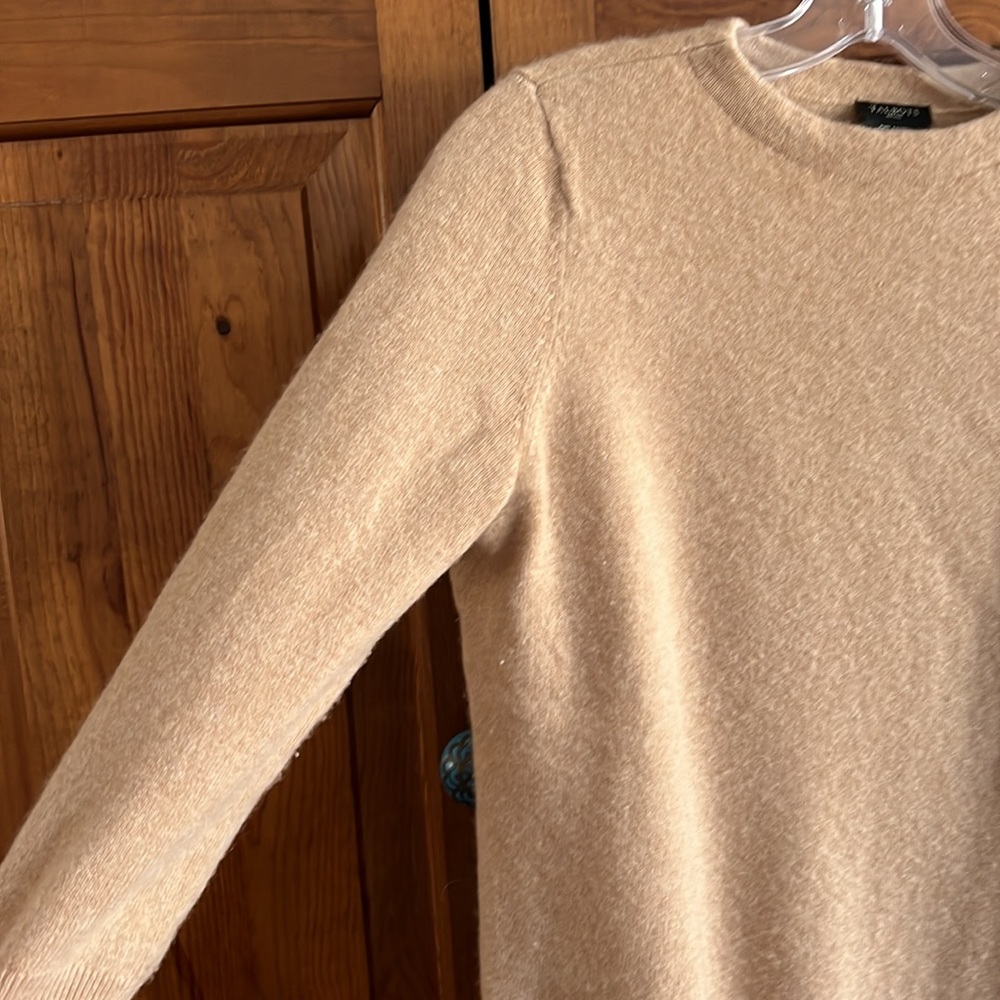 Talbots petite, medium high neck, cashmere sweater camel color - Picture 3 of 4